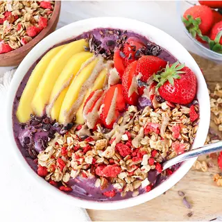Bowl de AÇai con frutas y granola