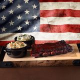 Опушени свински ребра на Big Green Egg (400г)