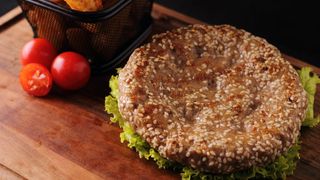 Pljeskavica sa pečurkama u susamu