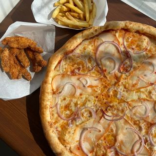 Пицца с Копченым Цыплёнком + Фри + Наггетсы