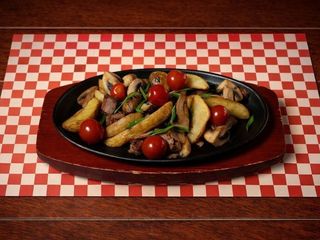 Горяча сковорідка зі свининою чи куркою (400g)