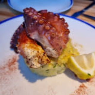 Pata de pulpo braseada