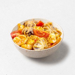 Морський мікс з восьминігами рисова локша