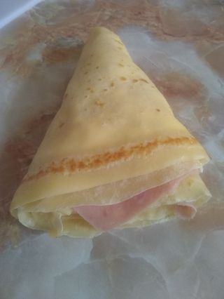 Palačinka sa šunkom i kačkavaljem