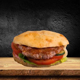 Punjena pljeskavica.