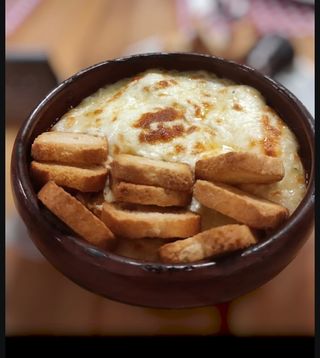 Fondue De Queso 