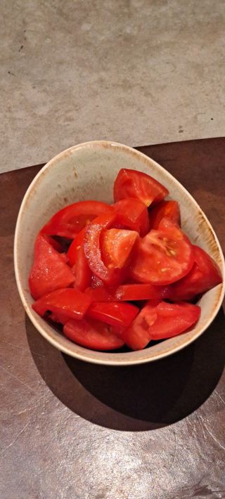 Paradajz salata