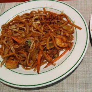 Tallarines Fritos Con Gambas