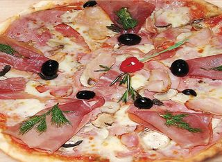 Пица Прошуто крудо (600гр)