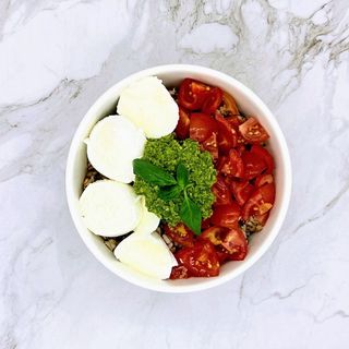 Pesto & burrata bowl