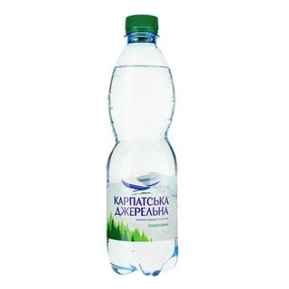 Карпатська джерельна газована — 0,5 л