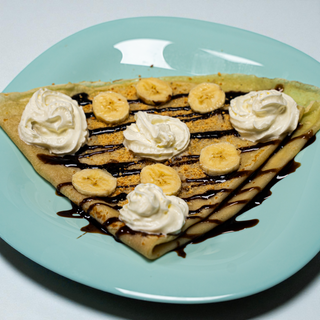 Palačinka sa bananom, Nutellom i šlagom