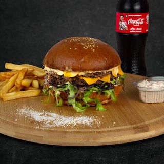 ორმაგი კლასიკური ბურგერი მენიუ