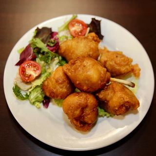 P5 - Bolitas de pollo fritas (ración)