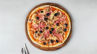 Pizza capricciosa