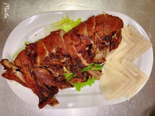 Pato Crujiente Con Crepes