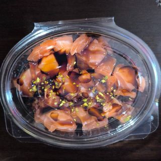 J08B Tartare sake con riso