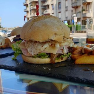 Hamburguesa Trampolín