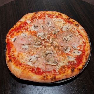 Pizza Capricciosa