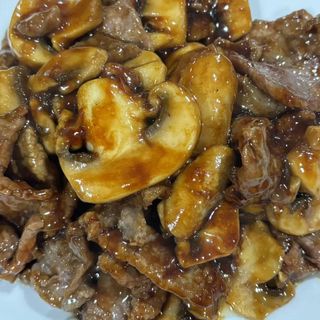 Ternera Con Champiñones