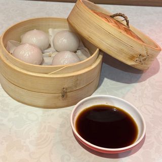 Bao de cristal con gamba y borte de bamboo blanco