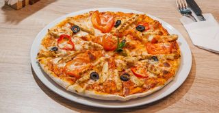 Pizza cu piept de pui Ø 32cm