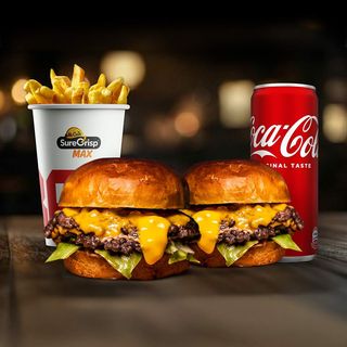 XL 2 x Big Smash double burger + 1 x pomfrit + 1 x Coca Cola 0,33l
