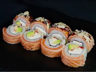 Philadelphia Grill z Awokado (8szt) (340g)