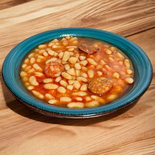 Alubias Blancas con Chorizo