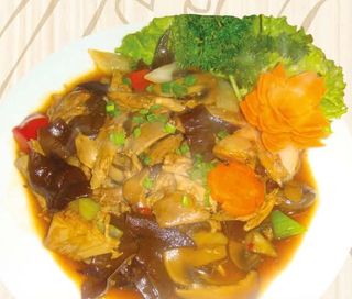 Kaczka z grzybami 350g