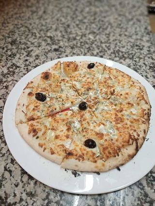 La  pizza 4 Fromages