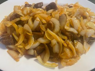 510Пържена патица с лук (800г)