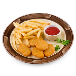 Куриные наггетсы с картофелем фри