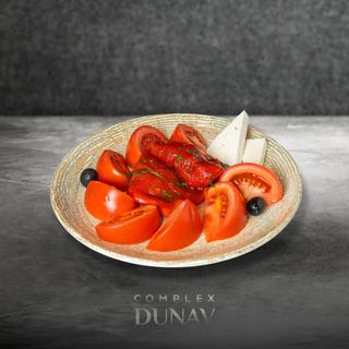 Домати с печен пипер и плочка сирене 350гр