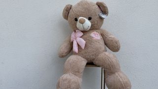 Miś Beżowy XXL z kokardką - 90 cm