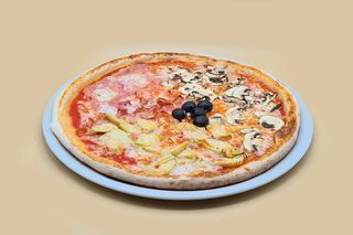 Pizza quattro stagioni