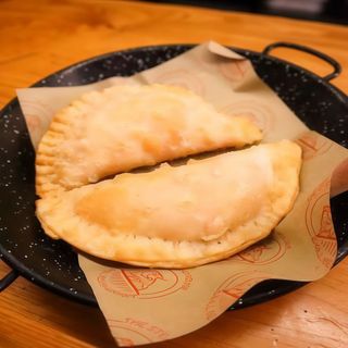 Empandas De Carne (1 ud)