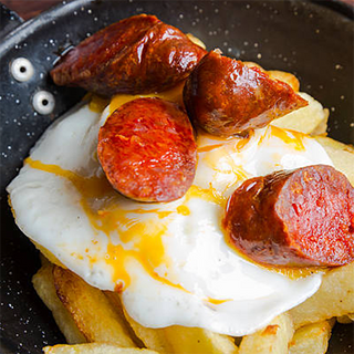 Plato Asturiano (chorizo, Patatas Y Huevos)