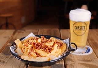 Patatine bacon e cheddar