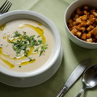 Supa crema de ciuperci cu crutoane