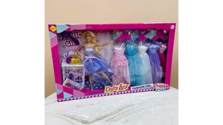 Кукла Барби с нарядами и аксессуарами