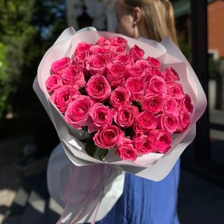 37 троянд WATERGAME в упакуванні