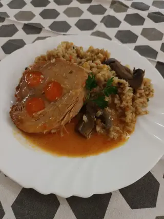 Свинско шпиковано (250г)
