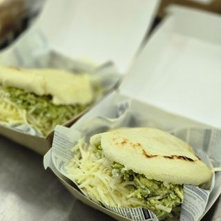 AREPA PEPIADA 
