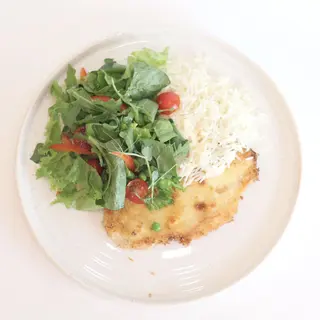 Курица в хрустящей панировке с рисом