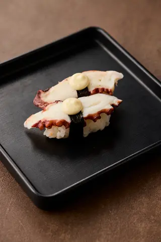 Nigiri polpo - 2 pezzi