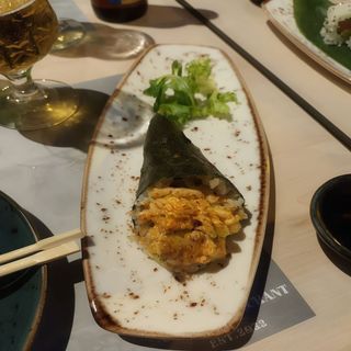 107.Temaki De Atún Picante (1 Pza.)