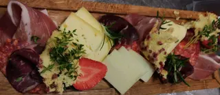 Plata domaćih delikatesa