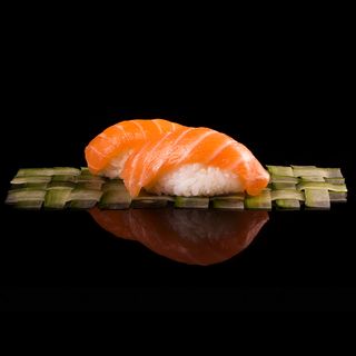 Нигири сьомга