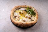 Пицца с цыпленком и белыми грибами 